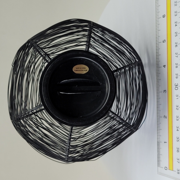 Wire wrapped pear 🍐 shape tealight holder - Picture 4 of 5